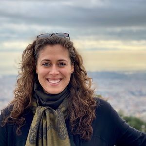 Meet your Posher, Elizabeth